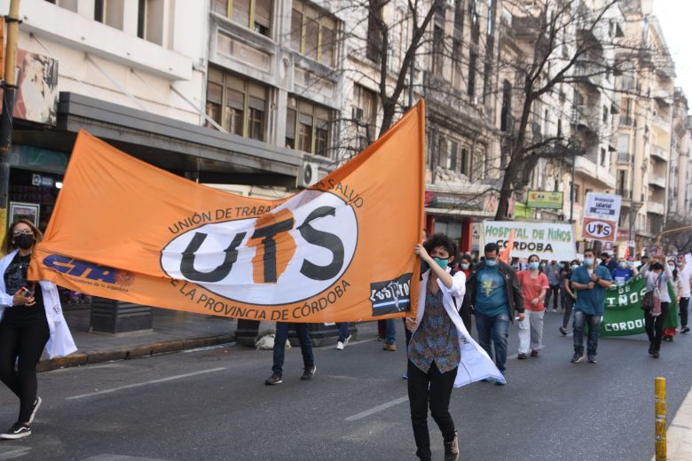 “Es más fácil que Schiaretti escuche a un sojero que a un trabajador”