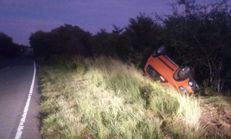 Un automóvil volcó cerca de Achiras 