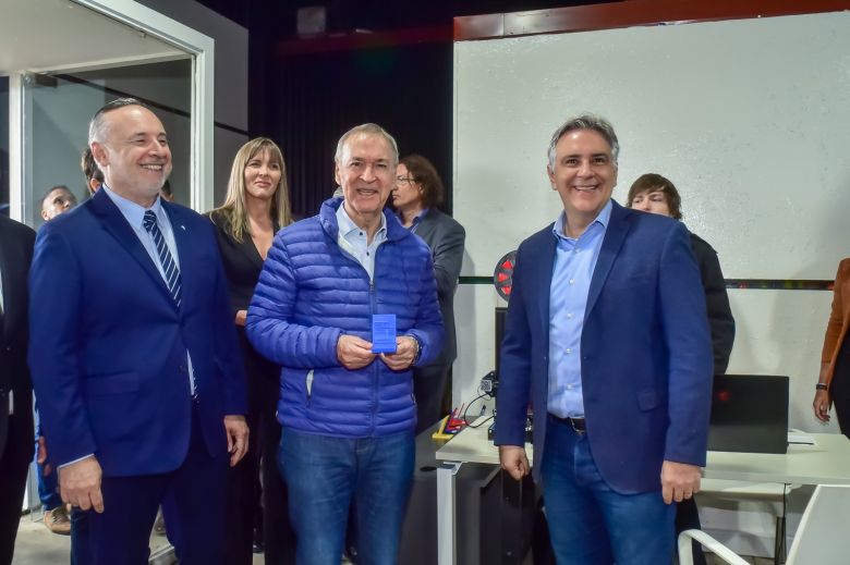 Schiaretti y Llaryora habilitaron un moderno Parque Industrial en la provincia