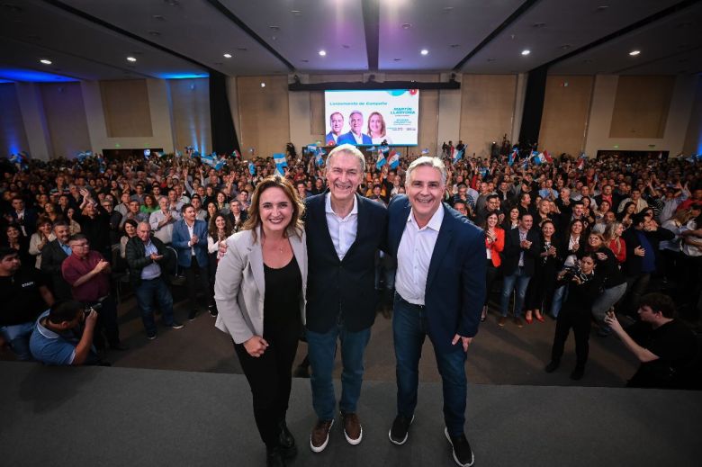 “Si nosotros gobernamos seguirán las obras y el progreso en cada pueblo y ciudad de la provincia”