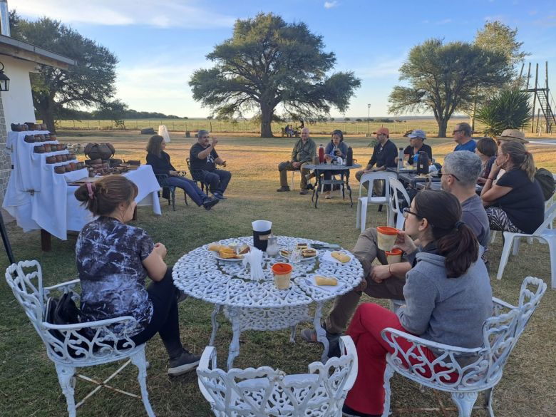 En Naicó una familia busca revivir un “pueblo fantasma” con su emprendimiento rural