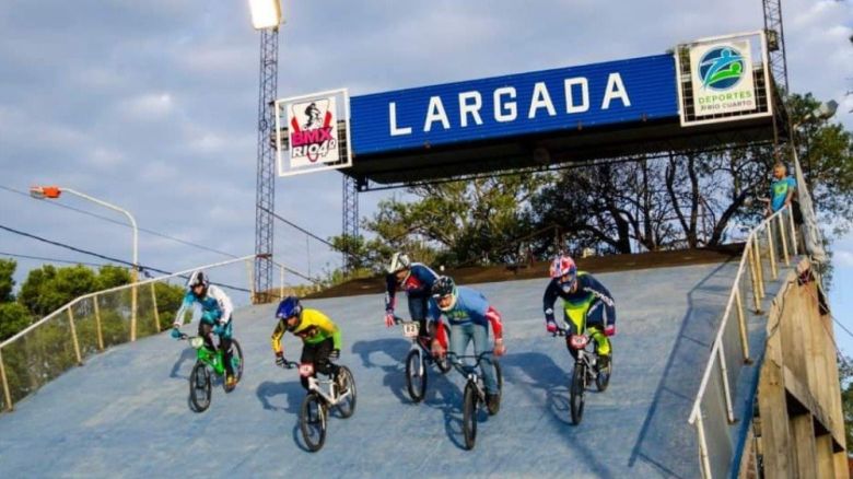  Doble fecha de BMX en el Polideportivo 2