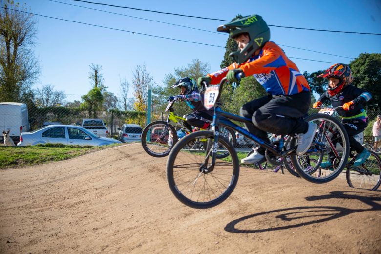 BMX: Destacado inicio del torneo local y gran convocatoria por el certamen provincial