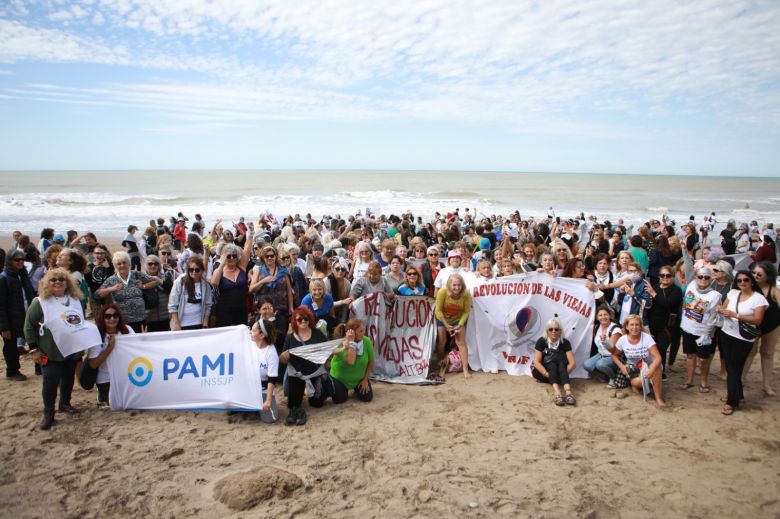 “La revolución de las viejas”, un encuentro en Embalse que reivindica la autonomía de elegir 