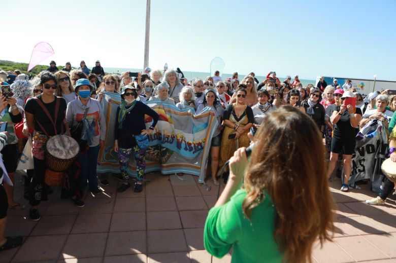 “La revolución de las viejas”, un encuentro en Embalse que reivindica la autonomía de elegir 