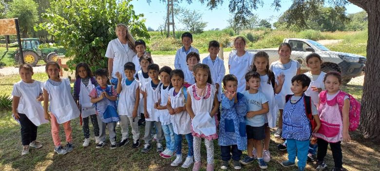 La vida en la escuela del paraje La Invernada relatada por su única maestra