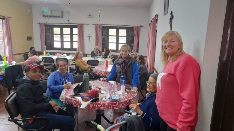 Una pareja de 70 años que ayuda a quienes más lo necesitan en el norte de Córdoba