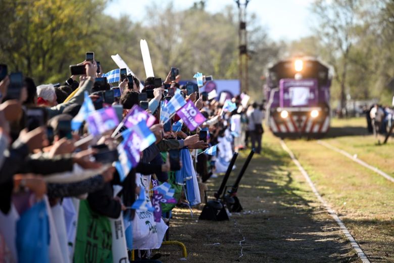 Después de 30 años volvió el tren a Villa Mercedes 