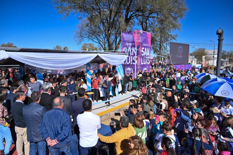 Después de 30 años volvió el tren a Villa Mercedes 