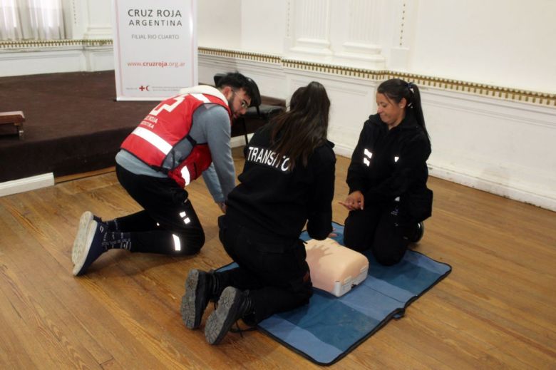 Refuerzan capacitación en primeros auxilios para el personal de Tránsito