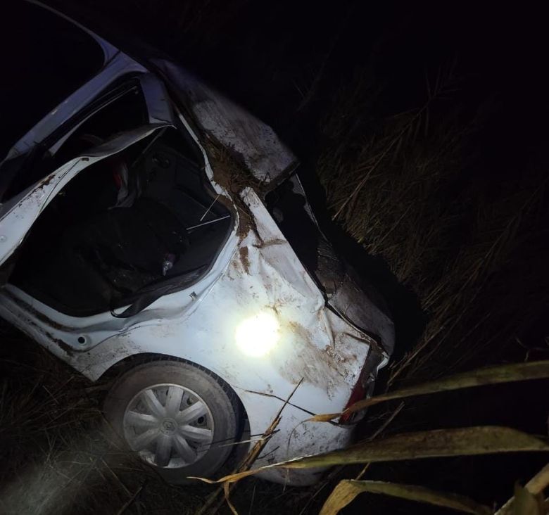 Otro accidente se registró sobre ruta 35: un auto volcó en la "curva de Audisio" 