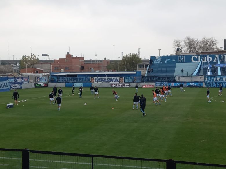 En la Isla Maciel, Estudiantes volvió a ganar