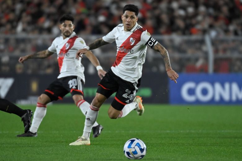 River derrotó a The Strongest y se metió en los octavos