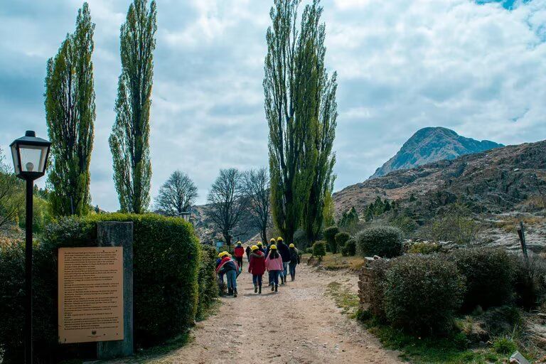 El pueblo que nació con la fiebre del oro y se ilusiona con ganar un concurso internacional de turismo