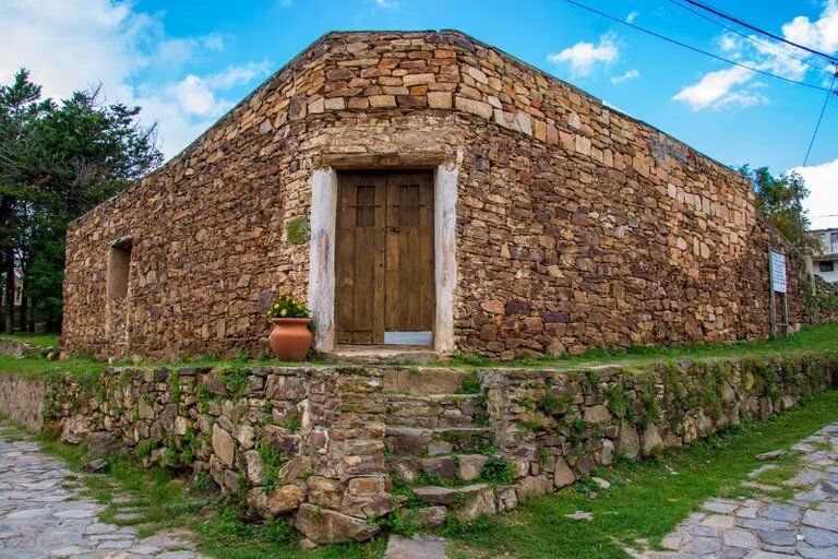 El pueblo que nació con la fiebre del oro y se ilusiona con ganar un concurso internacional de turismo