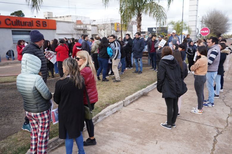 San Basilio: más de 300 pesonas se movilizaron pidiendo por la aparición de Hector Aguilar