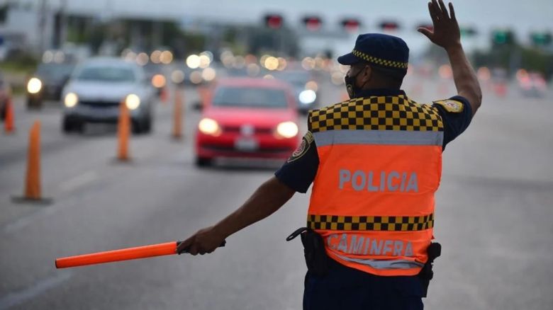 Choque en cadena: tres vehículos involucrados y sin heridos en la E53