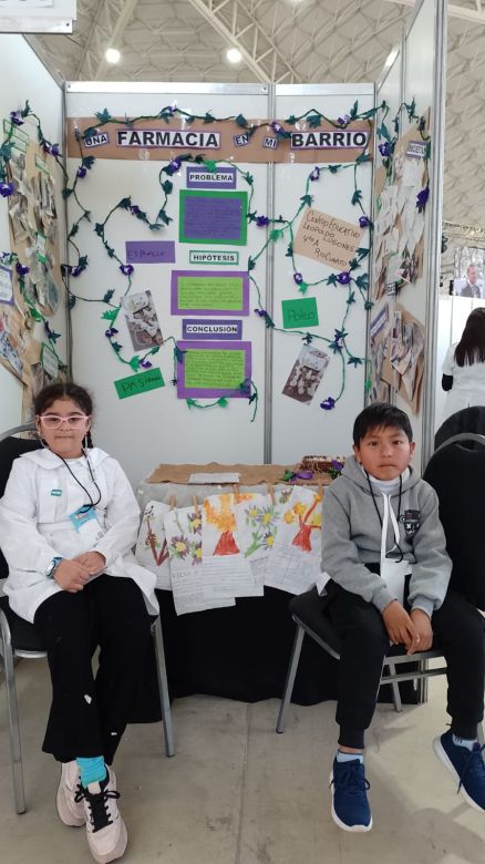 Alumnos y docentes de la escuela Leopoldo Lugones participan de la feria provincial de ciencias y tecnología