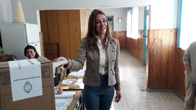 Votó Belén Avico la empresaria que quiere ser la voz de los emprendedores en el Congreso