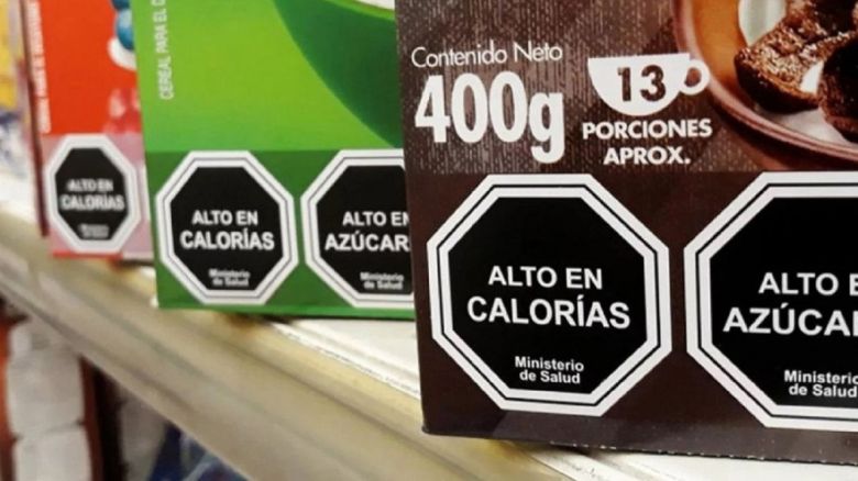 Buscan acercar la ley de etiquetado a las escuelas para una alimentación más saludable