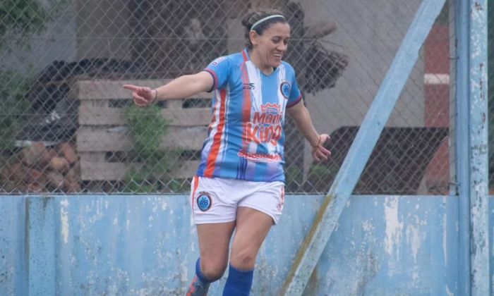 Rebeca Comino anticipando el Torneo en Bell Ville