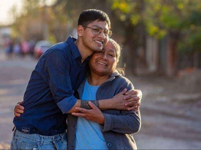 El primer universitario de una familia humilde de Salta que enorgullece a todo un pueblo