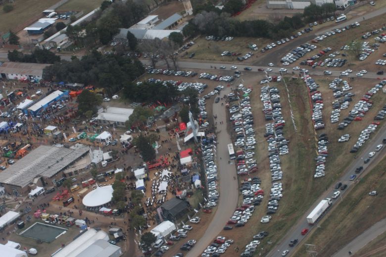 Sobrevolando la 89 Exposición Rural de Río Cuarto