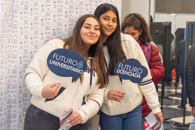 Miles de jóvenes ya habitan Ciudad Universitaria en la apertura de la Muestra de Carreras