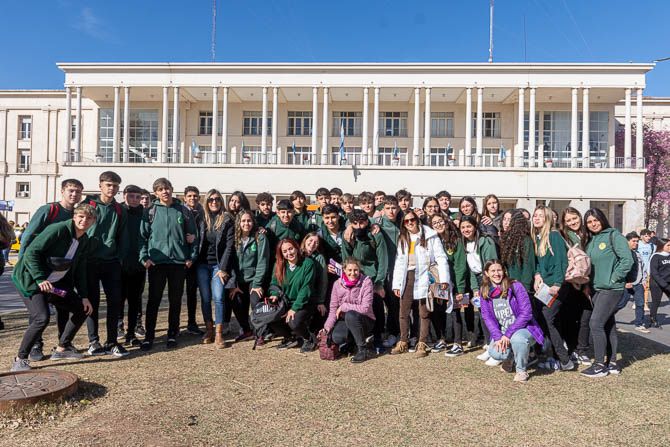 Miles de jóvenes ya habitan Ciudad Universitaria en la apertura de la Muestra de Carreras