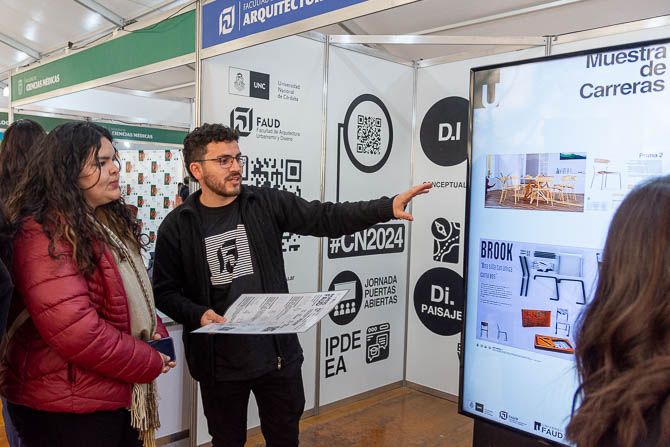 Miles de jóvenes ya habitan Ciudad Universitaria en la apertura de la Muestra de Carreras