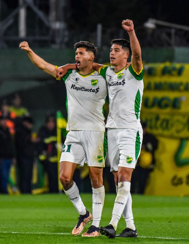 Defensa le ganó a Boca