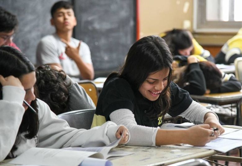 Este martes más 58 mil estudiantes cordobeses rinden la prueba nacional Aprender