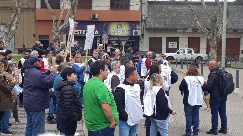 Empleados municipales reclaman un aumento del 12% 