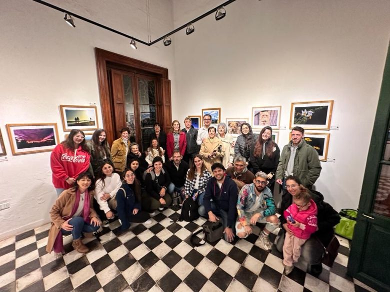 Con homenajes y espectáculos cerró con éxito La Noche la Fotografía