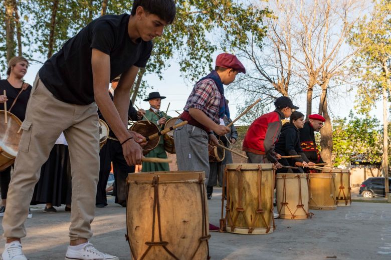 Educación en los barrios: Se realizó un encuentro de folclore en Barrio Alberdi