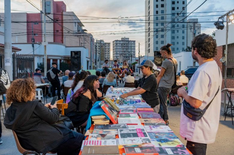 Importante expansión del Aguante Poesía Río Cuarto