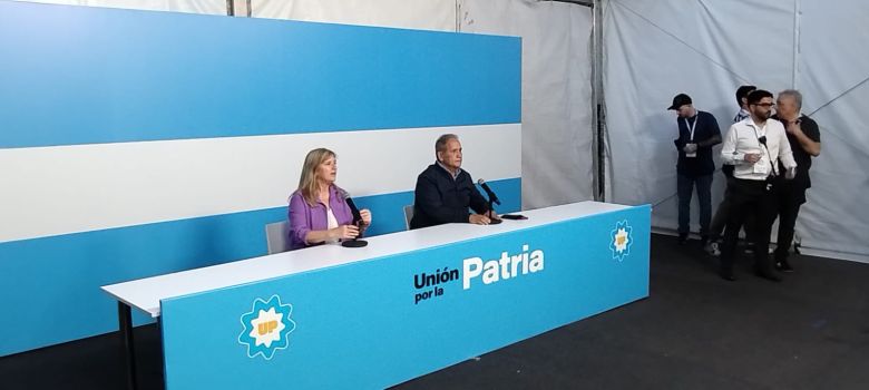 Búnker Unión Por la Patria: Se esperan con prudencia los resultados