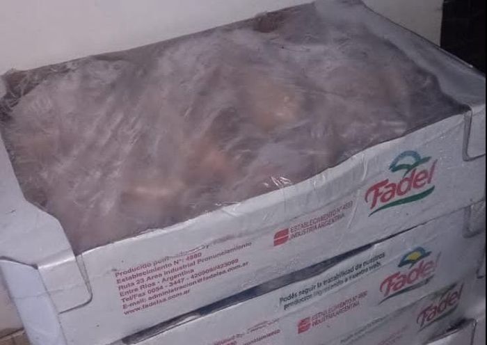 Realizaron la aprehensión de un carrero con cajas de pollos 