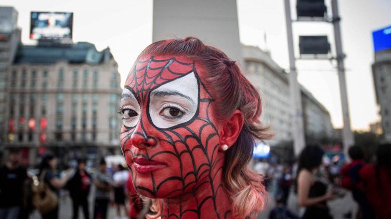 Más de 1.000 personas disfrazadas de Spider-man en el Obelisco superaron un récord Guinnes