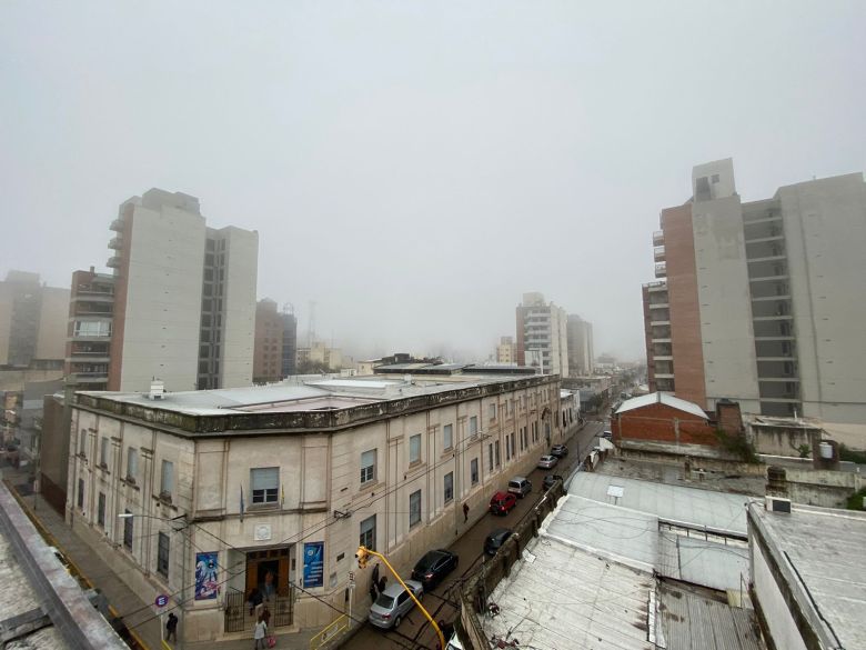 Jueves lluvioso y ventoso para la ciudad 