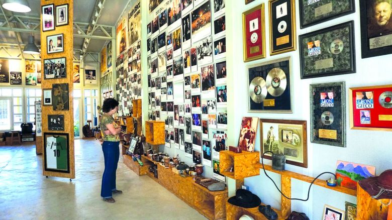 León Gieco inauguró su museo en Cañada Rosquín