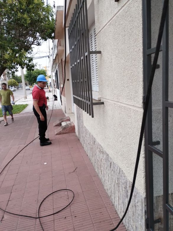 La tormenta que pasó por la ciudad afectó con intensidad a barrio Alberdi