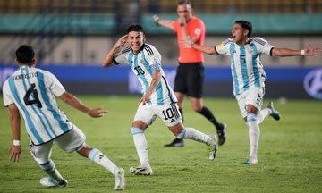 Argentina va por un lugar en el podio