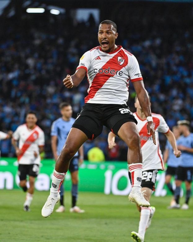 River ganó en Córdoba y pasó a las semifinales