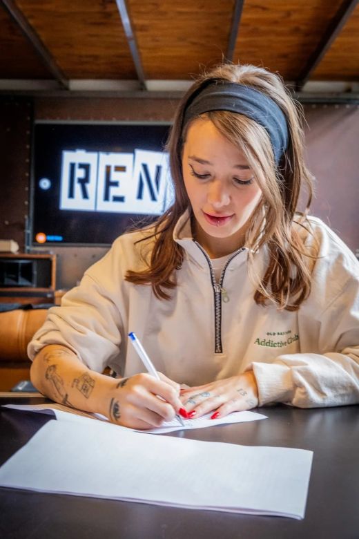 Ángela Torres será la protagonista de Rent, el musical de Fer Dente: “Es uno de los personajes de mi vida”