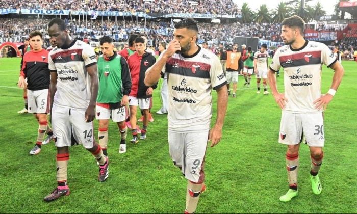 AFA aceptó tratar el reclamo de Colón por el descenso