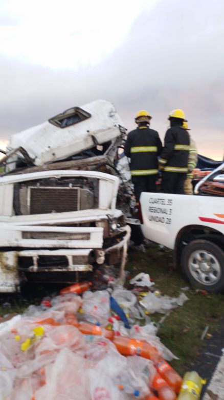 Grave accidente: choque frontal deja como saldo dos camioneros muertos en ruta 7