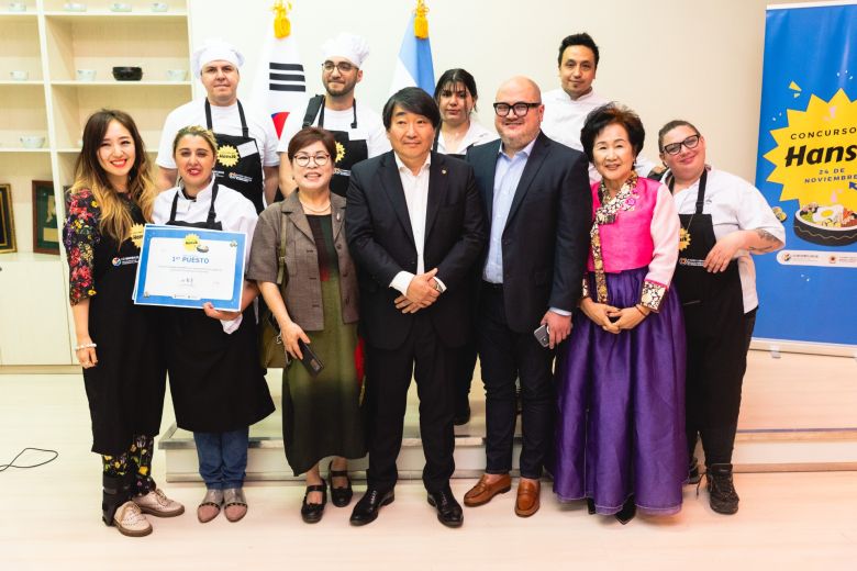 Una cordobesa fanática del K-pop fue premiada en un festival internacional de gastronomía