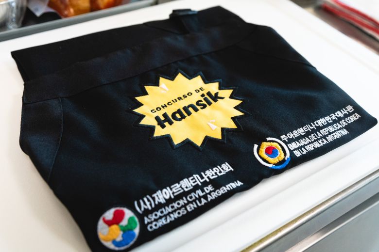 Una cordobesa fanática del K-pop fue premiada en un festival internacional de gastronomía