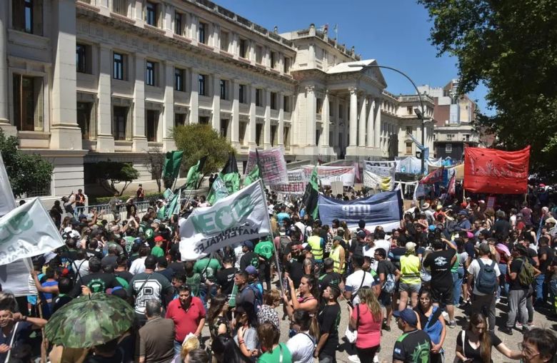 La CGT convoca a paro el 24 de enero 